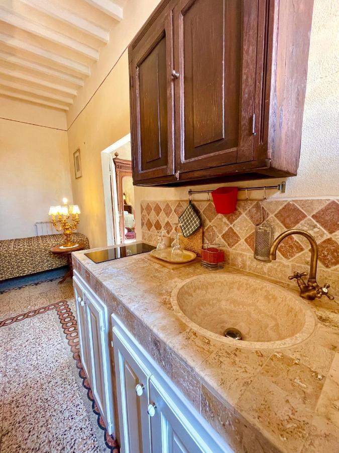 カスティリオーネ・デル・ラーゴ Palazzo Barbini Dimora Storicaアパートホテル エクステリア 写真